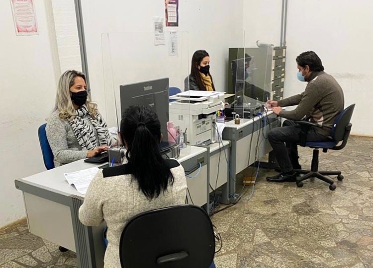 23 vagas de emprego em diversas áreas são oferecidas pelo PAT de Assis 