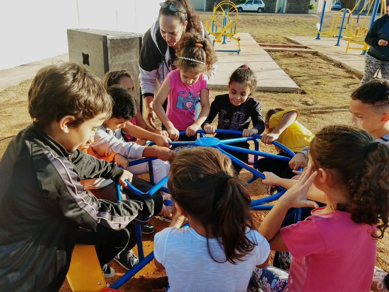 Prefeitura de Assis inaugura playground e academia na Vila Progresso
