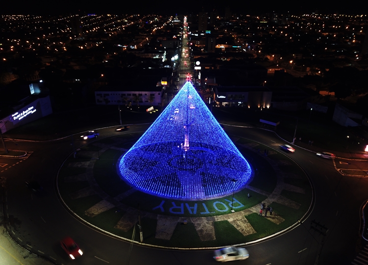 Prefeitura e ACIA realizam este ano o “Natal Iluminado”