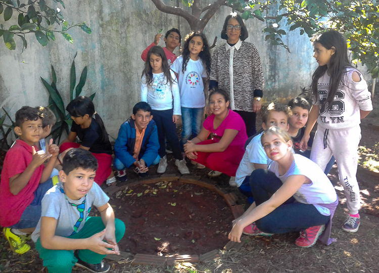 Escola João de Castro realiza gincana em alusão ao meio ambiente