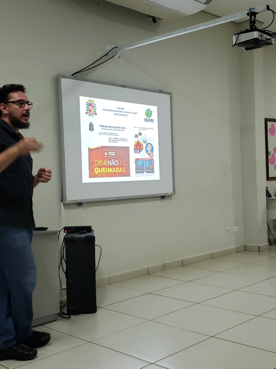 Prefeitura orienta e capacita educadores Municipais contra queimadas urbanas