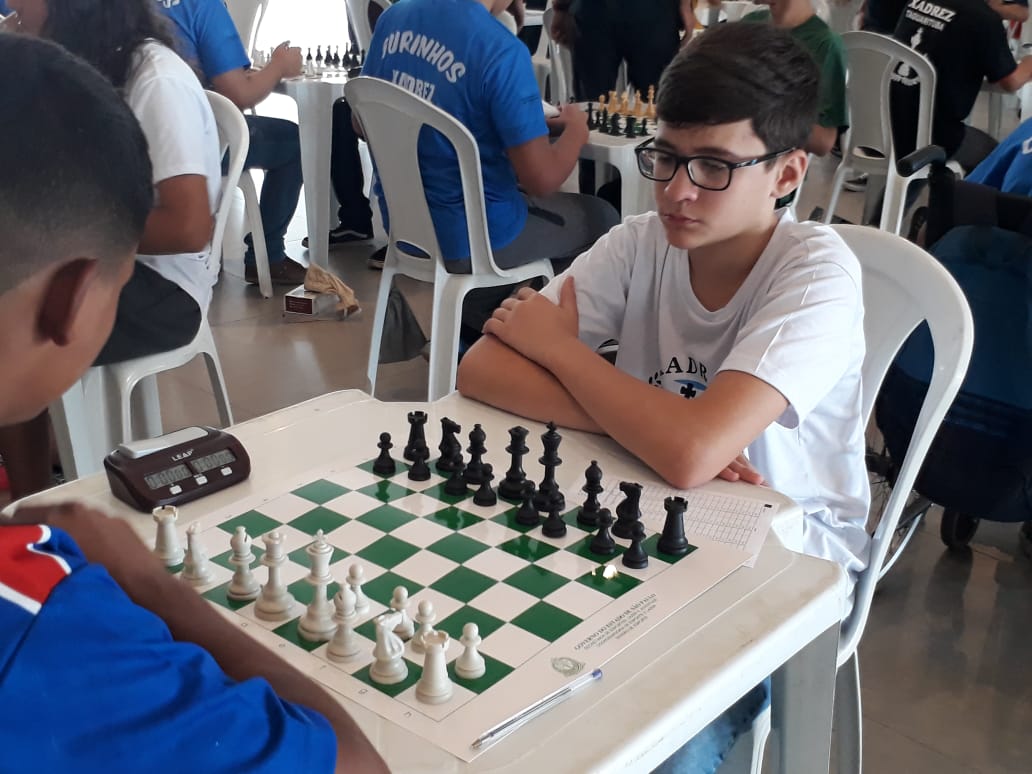 Xadrez masculino e feminino seguem para a próxima fase nesta terça, 23