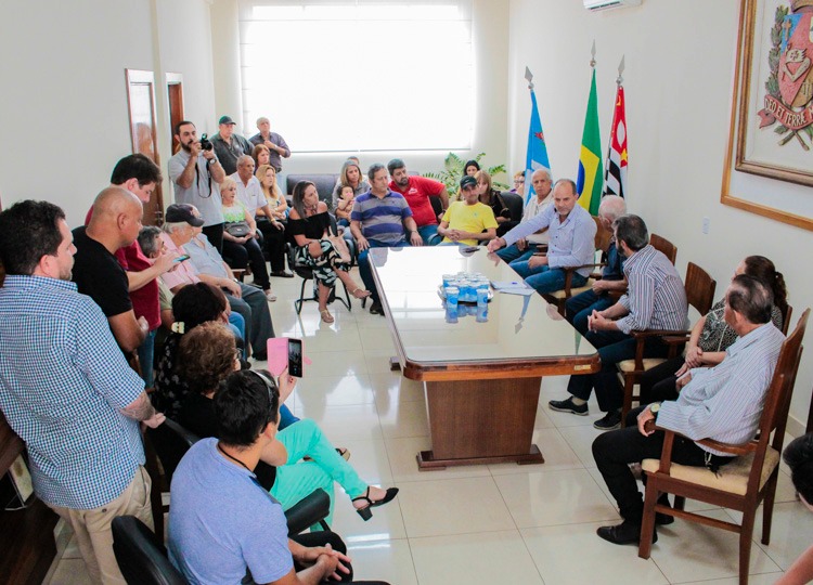 Executivo e comerciantes do entorno do Mercadão buscam alternativas para movimentar o local