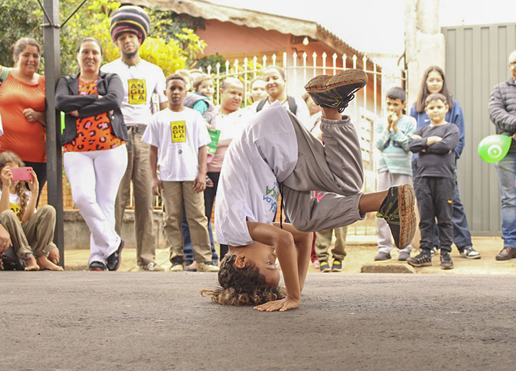 Ação social leva alegria aos bairros do CRAS II