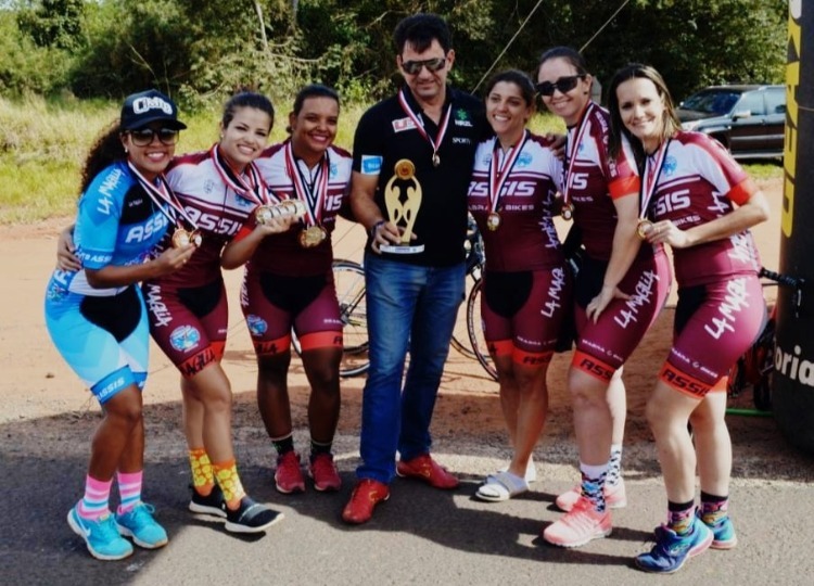 Ciclismo feminino e masculino fica em primeiro lugar em prova de resistência