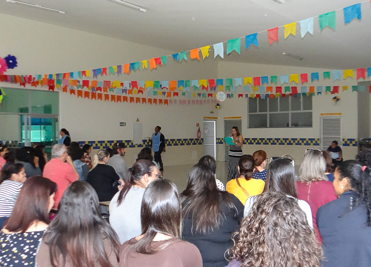 Encontro entre unidades escolares avalia atividades semestrais
