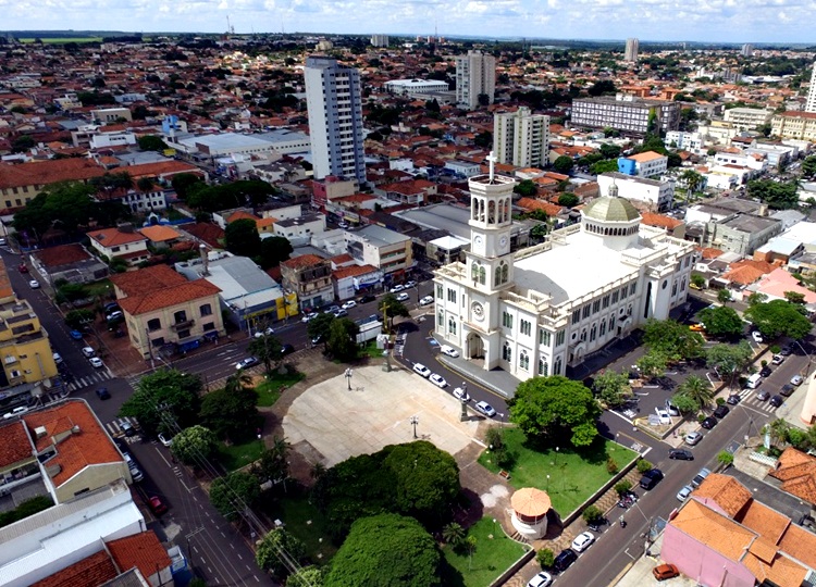 Feriado de Tiradentes em Assis: saiba o que abre e o que fecha