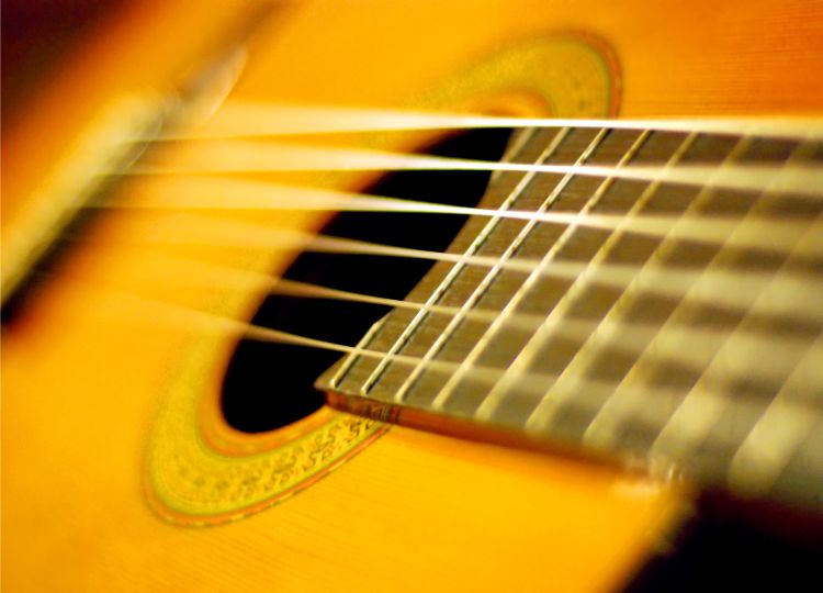 Cultura abre inscrições gratuitas para aulas de violão popular no Parque Colinas