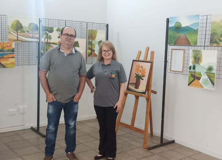 Exposição de Arte do SEMEARTE apresenta obras de alunos em Assis