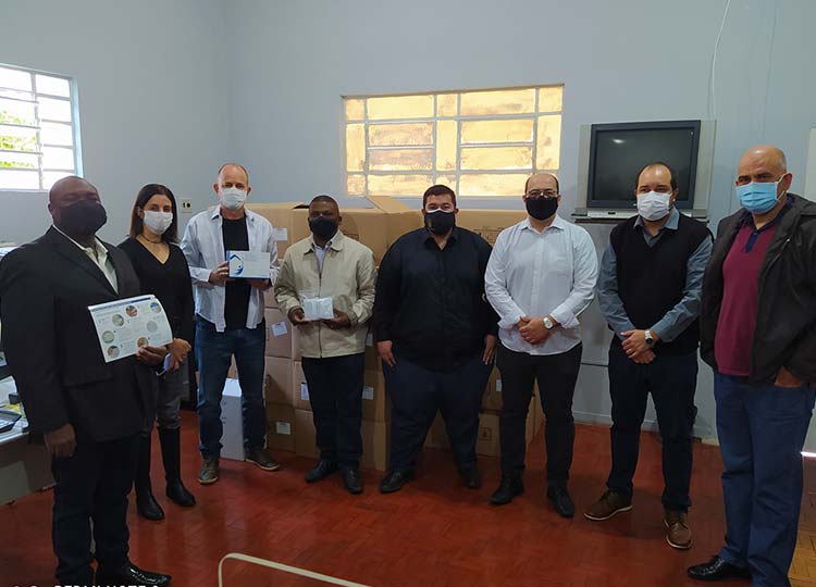Assis recebe 6 mil kits de teste COVID-19