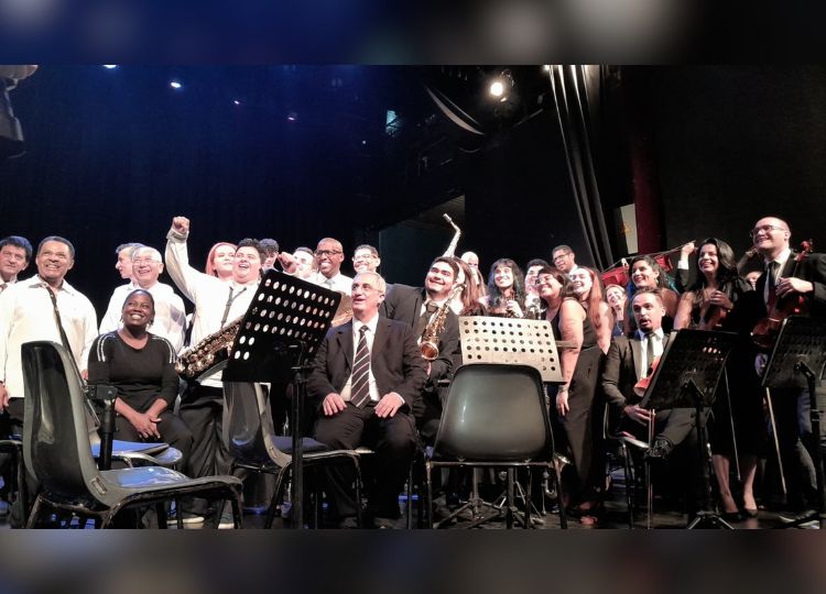 Orquestra Sinfônica Carlos Gomes encanta Assis em noite de solidariedade