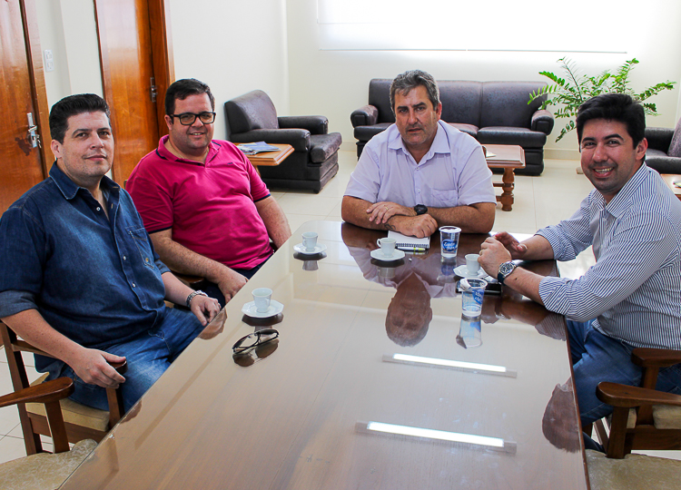 Empresário do ramo da educação visita vice-prefeito Márcio Veterinário