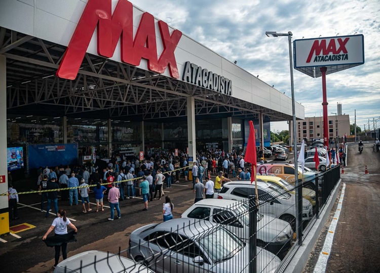 MAX Atacadista de Assis abre mais oportunidades de emprego para início imediato