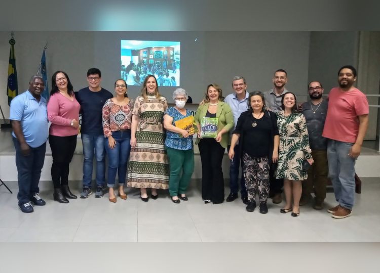 EDUCAÇÃO, CULTURA E ARTE EM MOVIMENTO: Prefeitura inicia o ‘Programa de Formação' para os professores da Rede Municipal de Ensino