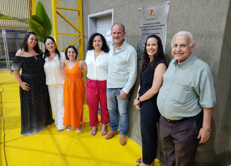 Prefeitura inaugura quadra poliesportiva na EMEF Lucas Thomas Menk