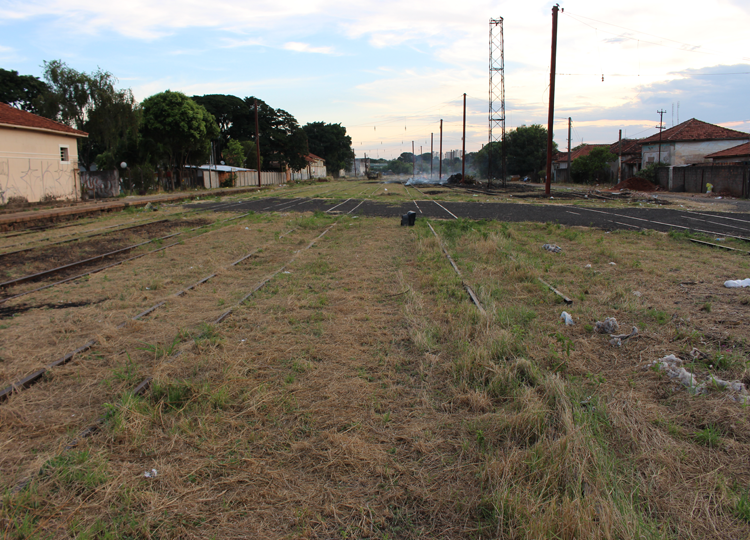 Um quilometro e meio da linha férrea será revitalizado