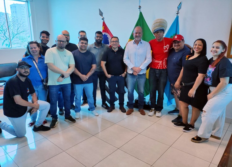 Prefeito José Fernandes garante continuidade de Projetos Culturais e Esportivos até o final do ano