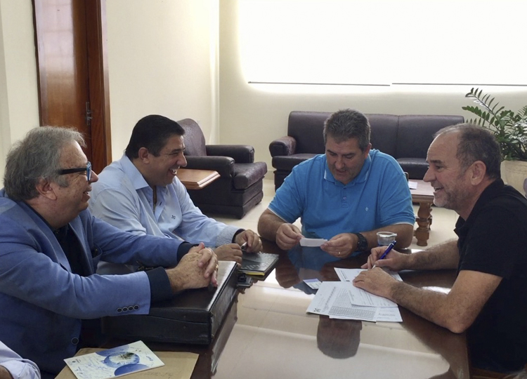 Empresa de seguros apresenta proposta de convênio a servidores municipais