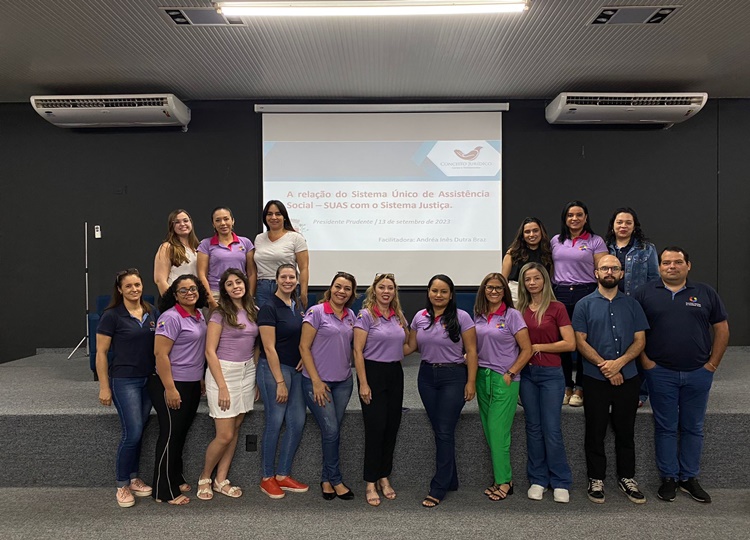 Colaboradores da Assistência Social participam de capacitação em Presidente Prudente