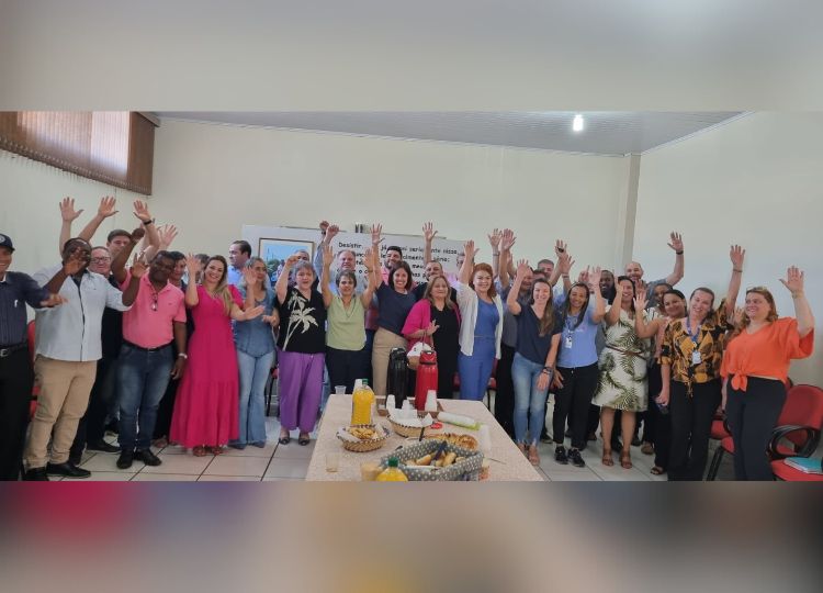 Prefeitura recebe Pastores Evangélicos e lideranças para orações em prol do Avivamento de Assis