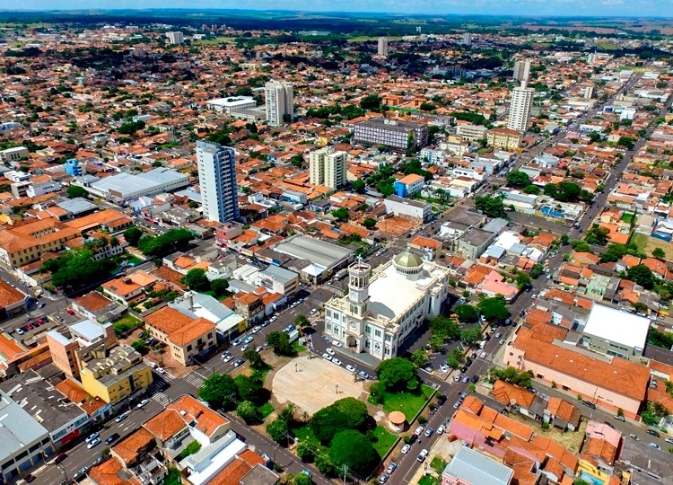 MEIO AMBIENTE EM MOVIMENTO: Assis participa do programa CIDADE LIMPA da TVTEM durante a semana do meio ambiente 
