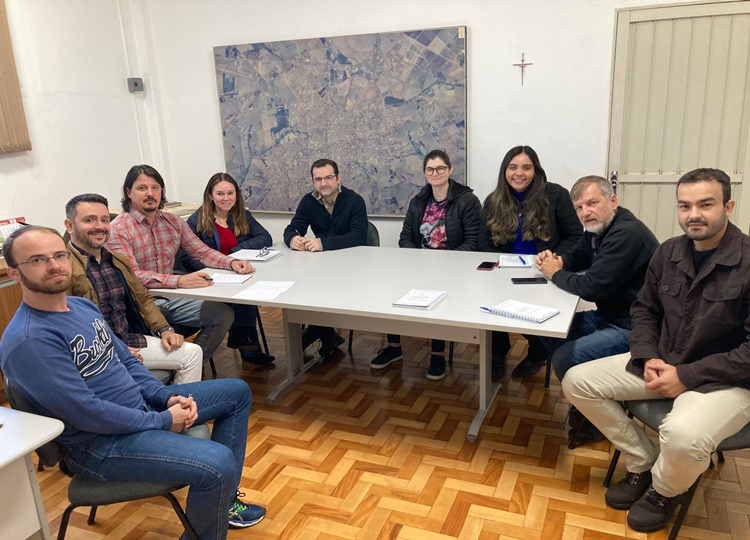 Equipe de Planejamento, Obras e Serviços de Assis traça estratégias para moldar o futuro da cidade