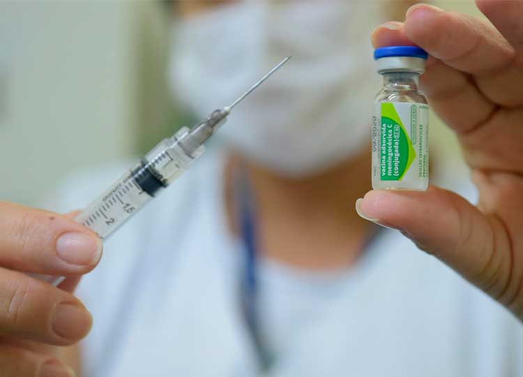 Secretaria da Saúde oferece vacina contra Meningite C para adolescentes de 15 a 19 anos