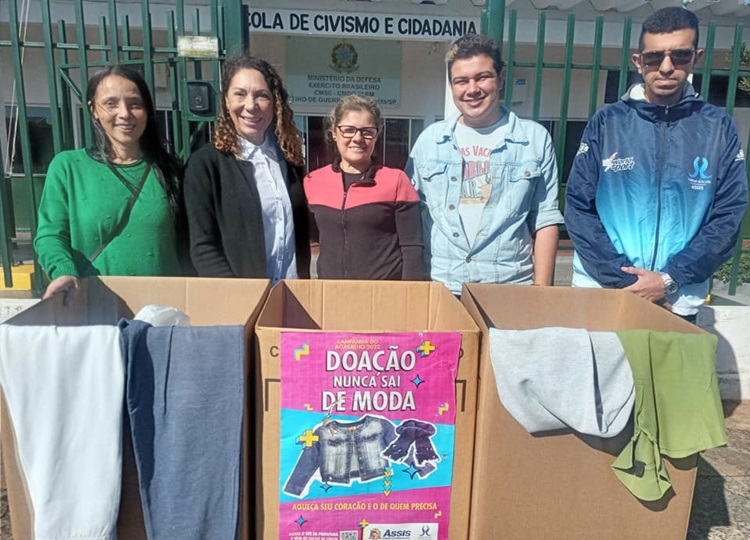 SOLIDARIEDADE EM MOVIMENTO: drive-thru da campanha do agasalho é realizado com sucesso no Tiro de Guerra