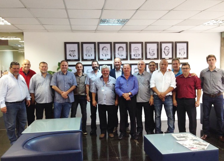 Executivo, Legislativo, gestores e empresários de Assis discutem renovação de contrato com dirigentes da SABESP
