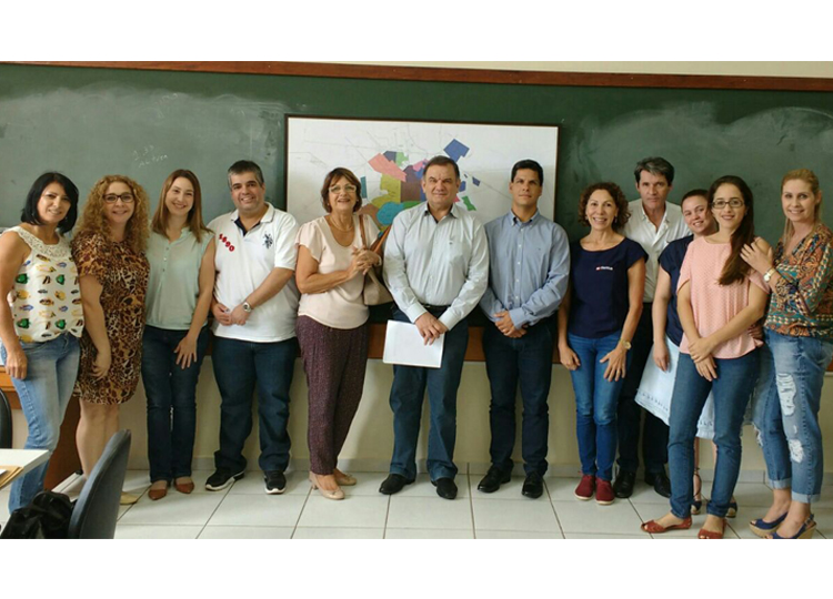 Fundo Social firma parcerias para fazer exames oftalmológicos em crianças da Rede Municipal de Ensino
