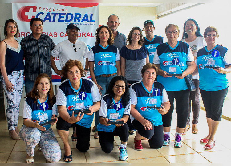 Drogarias Catedral oferece almoço a atletas do JORI