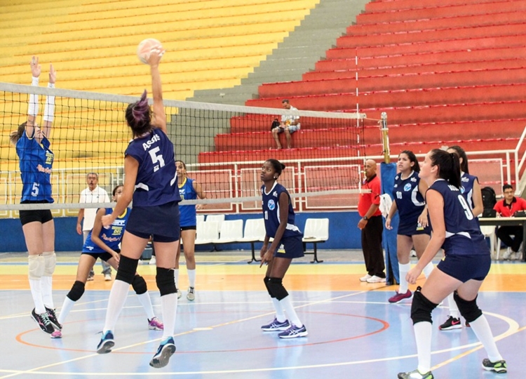 Seletivas de voleibol feminino ASSIS/SEST SENAT acontecem dias 19 e 26