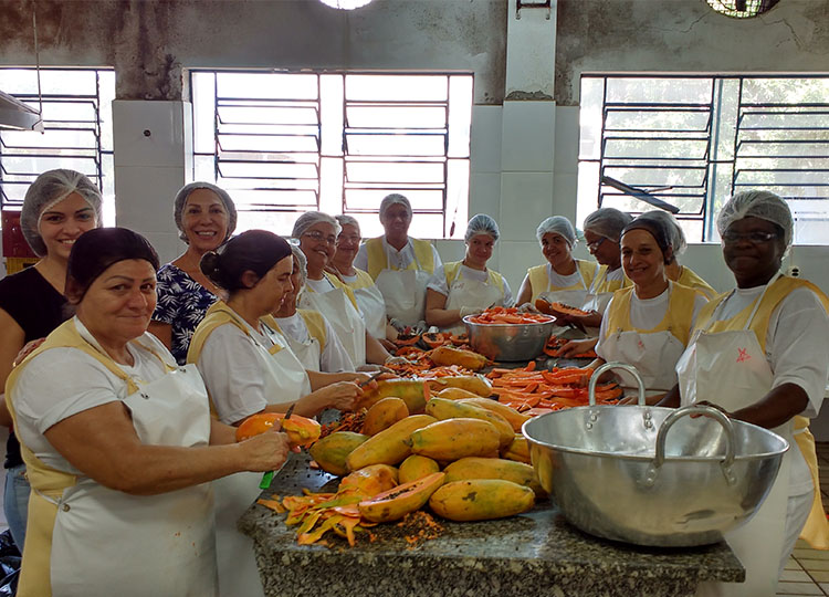 Presidente do Fundo Social visita Cozinha Piloto
