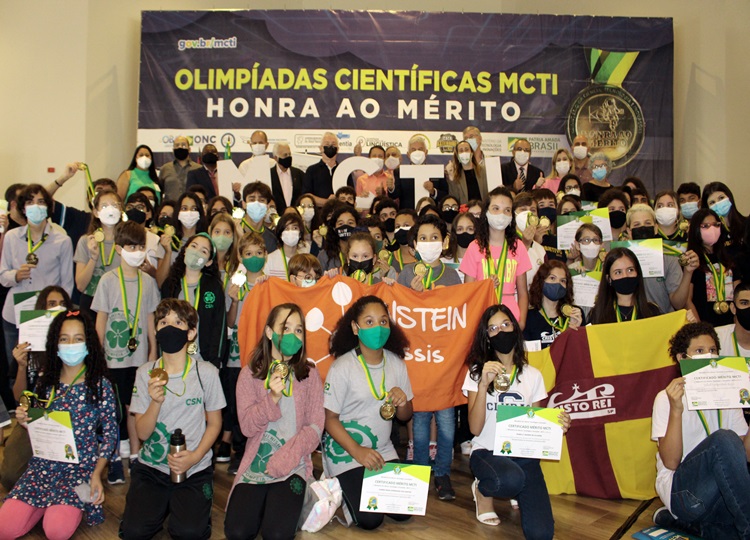 EDUCAÇÃO EM MOVIMENTO: Ministro astronauta Marcos Pontes entrega Bolsas de Iniciação Científica Jr. CNPq/MCTI e medalhas  para estudantes de Assis e Região