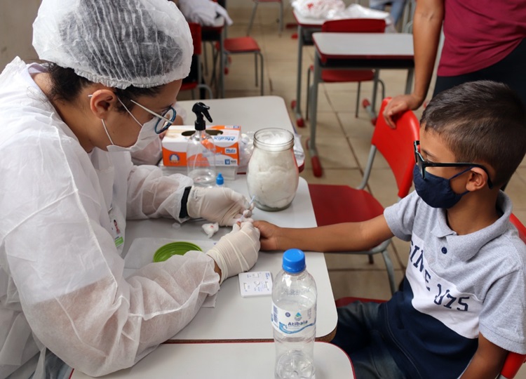 Prefeitura continua testagem da COVID-19 em alunos da Rede Municipal
