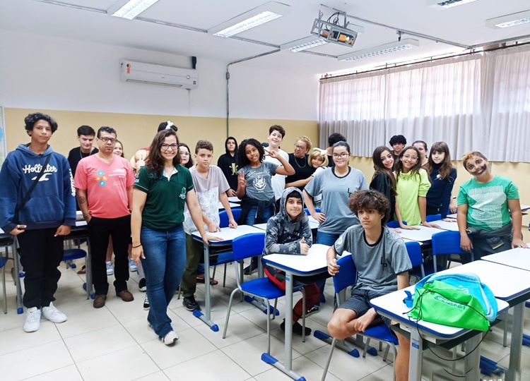 Prefeitura promove conscientização nas escolas estaduais sobre nova Lei Municipal de resíduos sólidos