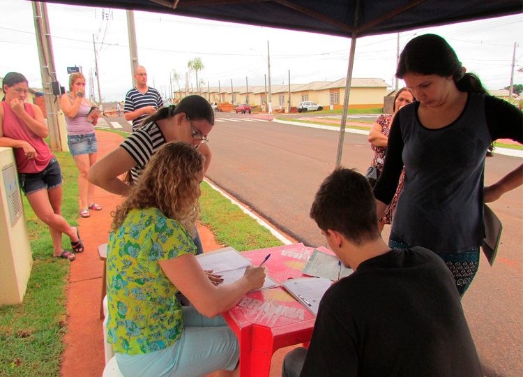Educação atende 82 alunos do Residencial Pacaembu com transporte escolar