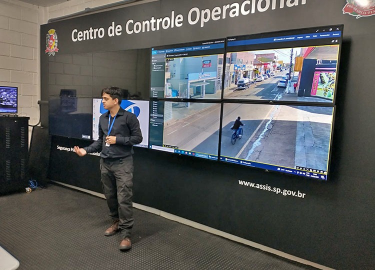 Central de Monitoramento da Prefeitura realiza treinamento para melhorar uso de software de gestão