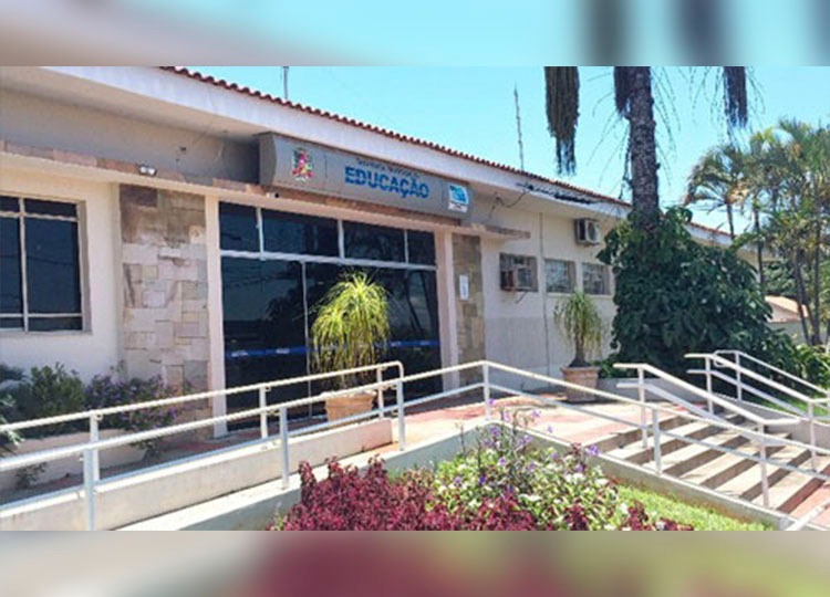 Em função da pandemia, Educação Municipal realiza entrega do 2º e 3º lotes de carnes