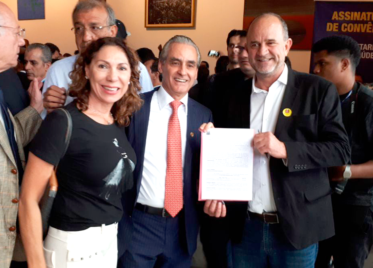 Fundo Social de Assis ganha Van de emenda parlamentar do deputado Estadual Gilmar Gimenez